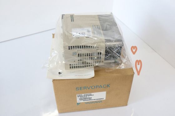 Yaskawa SGDS-30A02A AC SERVO AMPLIFIER 200-230V 15A 3KW 50/60HZ NEW