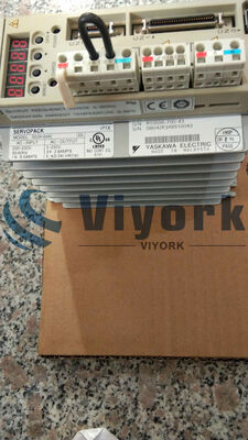 Yaskawa SGDH-04AE SERVO DRIVE SIGMA SERIES 200-230VAC 50/60HZ NEW
